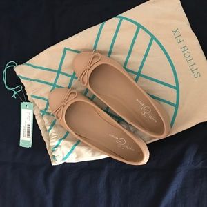 Market and Spruce (Stitch Fix) Beige Flats. Size 6